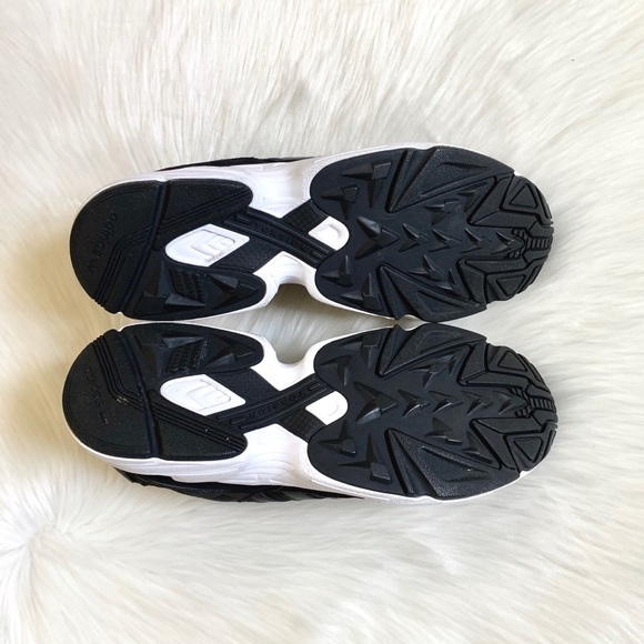 Adidas Originals Men’s Yung-96 Shoes - Picture 7 of 7